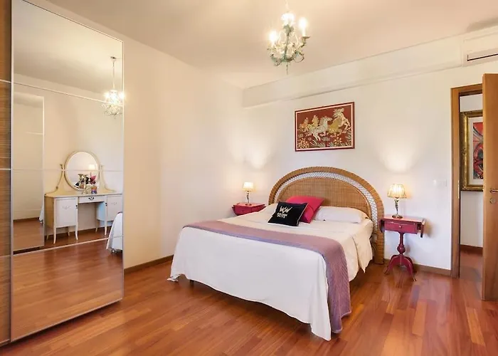 Golden - Verona باردولينو